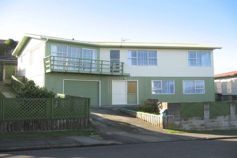 Photo of property in 5 Finn Place, Titahi Bay, Porirua, 5022