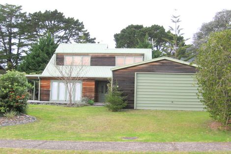 Photo of property in 15 Kennedy Park Drive, Pauanui, Hikuai, 3579