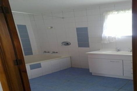 Photo of property in 61 Vodanovich Road, Te Atatu South, Auckland, 0610