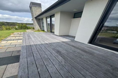 Photo of property in 5 Barker Rise, Northcross, Auckland, 0632