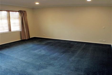 Photo of property in 13 Kervil Avenue, Te Atatu Peninsula, Auckland, 0610