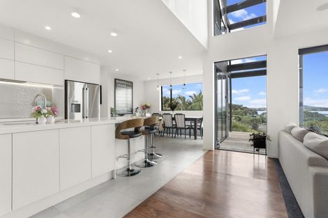 Photo of property in 25 Waimana Avenue, Northcote Point, Auckland, 0627