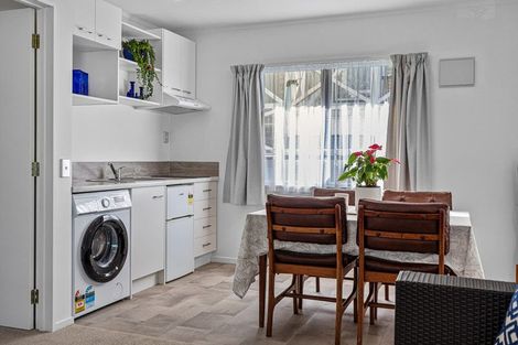 Photo of property in 1/106 Thirteenth Avenue, Tauranga South, Tauranga, 3112