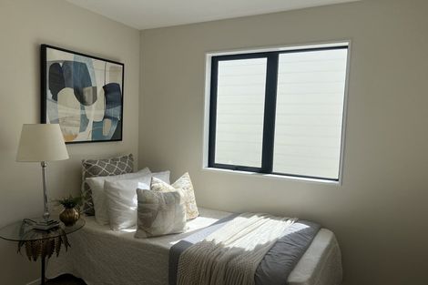 Photo of property in 9 Octans Road, Westgate, 0814