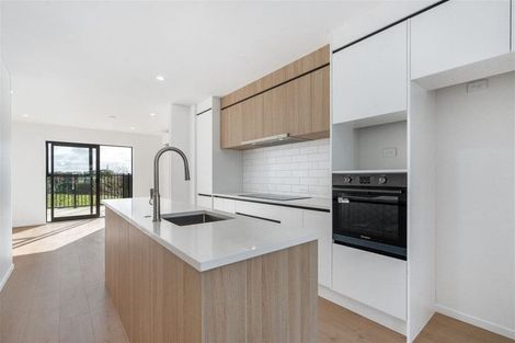 Photo of property in 31 Falcon Crescent, Hobsonville, Auckland, 0618