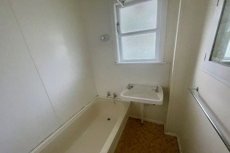 Photo of property in 21 Hunter Street, Taita, Lower Hutt, 5011