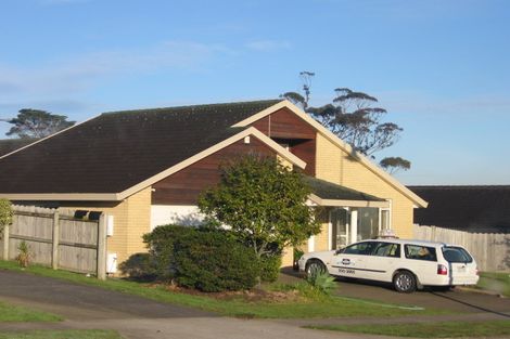 Photo of property in 21 Dannemora Drive, Dannemora, Auckland, 2016