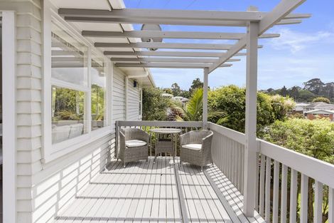 Photo of property in 71 Hendry Avenue, Hillsborough, Auckland, 1042