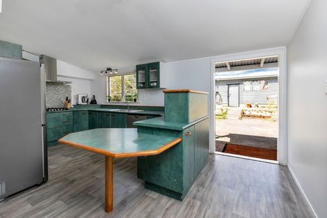 Photo of property in 1 Buchanan Street, Hikurangi, 0114