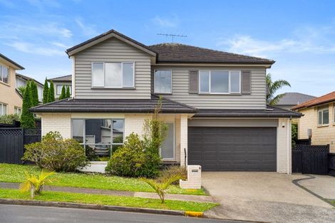 Photo of property in 9 Seresin Crescent, Flat Bush, Auckland, 2016