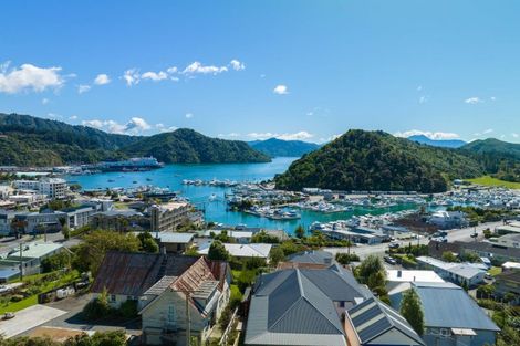 Photo of property in 3 Russell Street, Picton, 7220