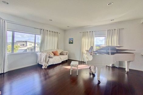 Photo of property in 72 Oakway Drive, Schnapper Rock, Auckland, 0632