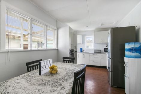 Photo of property in 33 Westminster Road, Wainuiomata, Lower Hutt, 5014