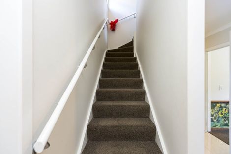 Photo of property in 13 Poplar Grove, Ebdentown, Upper Hutt, 5018