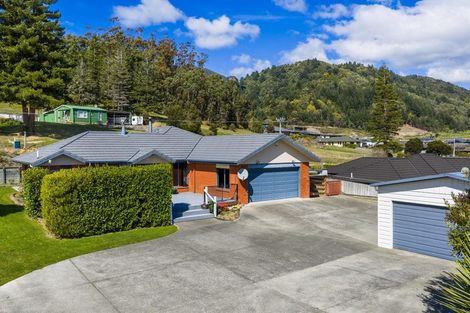 Photo of property in 20 Admiralty Place, Waikawa, Picton, 7220