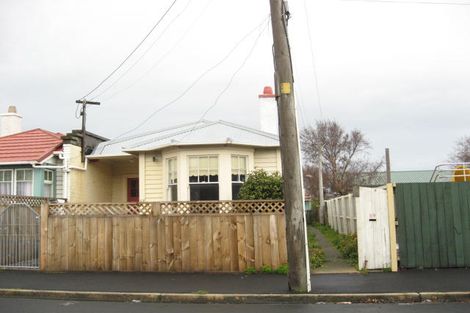 Photo of property in 39 Macandrew Road, South Dunedin, Dunedin, 9012