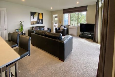 Photo of property in 82 Mountain Road, Western Heights, Rotorua, 3015