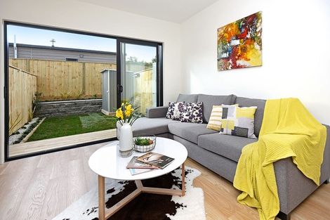 Photo of property in 11 Waru Lane, Te Atatu Peninsula, Auckland, 0610