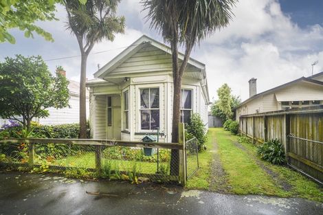 Photo of property in 40 Ranfurly Street, Hokowhitu, Palmerston North, 4410