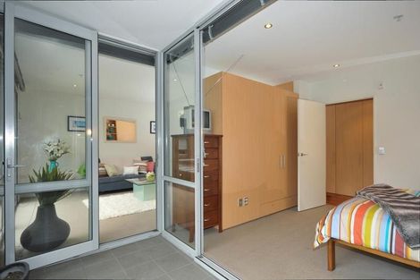 Photo of property in Sanctum Apartment, 10 Ebor Street, Te Aro, Wellington, 6011