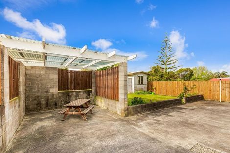 Photo of property in 46 Woodford Avenue, Henderson, Auckland, 0610