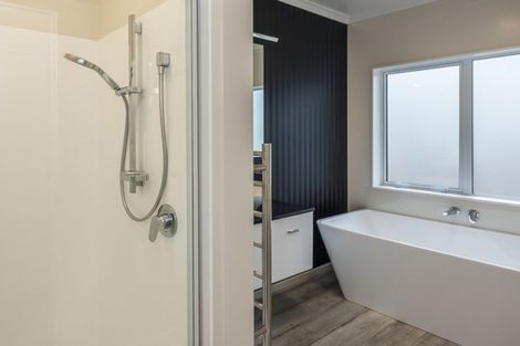 Photo of property in 30 Dal Din Drive, Otaki, 5512