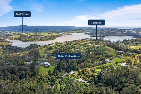 Photo of property in 20 Mccallum Drive, Sandspit, Warkworth, 0982