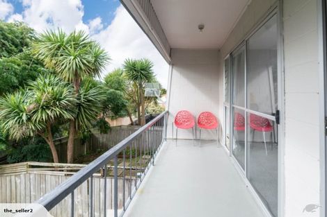 Photo of property in 10/32 Blockhouse Bay Road, Avondale, Auckland, 1026
