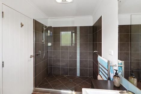 Photo of property in 306c Inland Road, Helensville, 0875