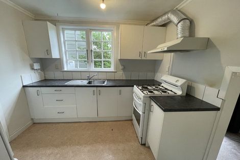 Photo of property in 28 Maarama Crescent, Aro Valley, Wellington, 6021