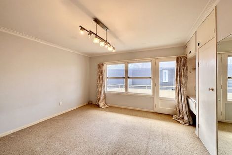 Photo of property in 13 Peter Terrace, Castor Bay, Auckland, 0620