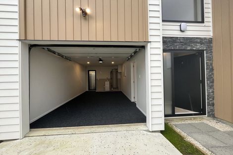 Photo of property in 8 Elegant Lane, Ranui, Auckland, 0612