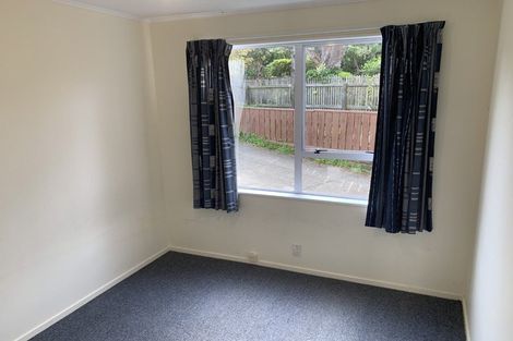 Photo of property in 66 Dominica Crescent, Grenada Village, Wellington, 6037