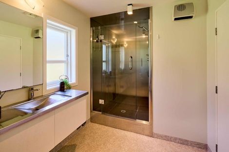 Photo of property in 104 Oriel Avenue, Tawa, Wellington, 5028