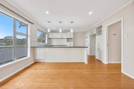 Photo of property in 33b Fairmount Road, Titirangi, Auckland, 0604