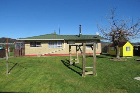 Photo of property in 42 Coal Street, Reefton, 7830