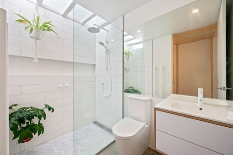 Photo of property in 6 Pounamu Avenue, Albert Town, Wanaka, 9305