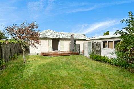 Photo of property in 36 Oakley Crescent, Hornby, Christchurch, 8042