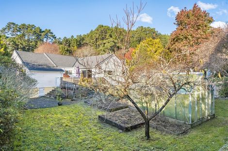 Photo of property in 86 Pinehaven Road, Pinehaven, Upper Hutt, 5019