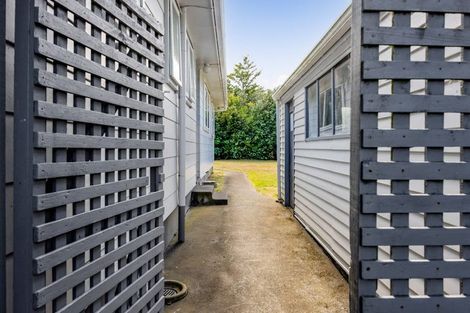 Photo of property in 21 Manawapou Road, Hawera, 4610