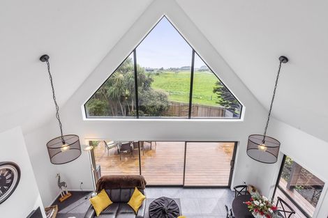 Photo of property in 42 Pukenamu Road, Te Horo, Otaki, 5581