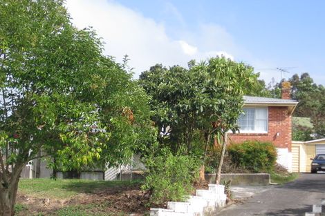 Photo of property in 7 Rerewai Place, Kelston, Auckland, 0602