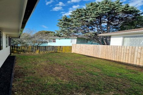 Photo of property in 43 Beeston Crescent, Manurewa, Auckland, 2102