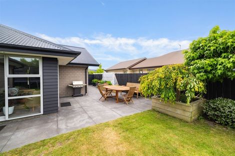 Photo of property in 64 Metehau Street, Marshland, Christchurch, 8083