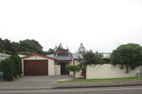 Photo of property in 21 Wharemauku Road, Raumati Beach, Paraparaumu, 5032