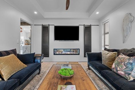 Photo of property in 6 Charlotte Drive, Omokoroa, 3114