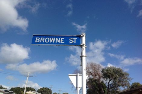 Photo of property in 109 Browne Street, Waitara, 4320