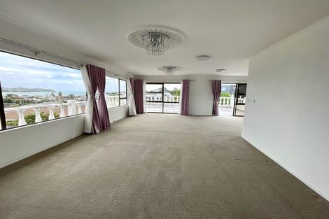 Photo of property in 26 Devon Road, Bucklands Beach, Auckland, 2012