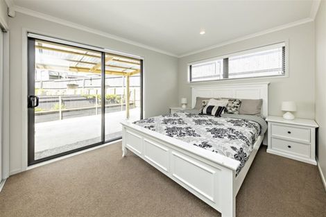 Photo of property in 17 Hirimate Place, Flat Bush, Auckland, 2019