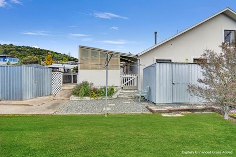 Photo of property in 86 Moana View Road, Waikawa, Picton, 7220
